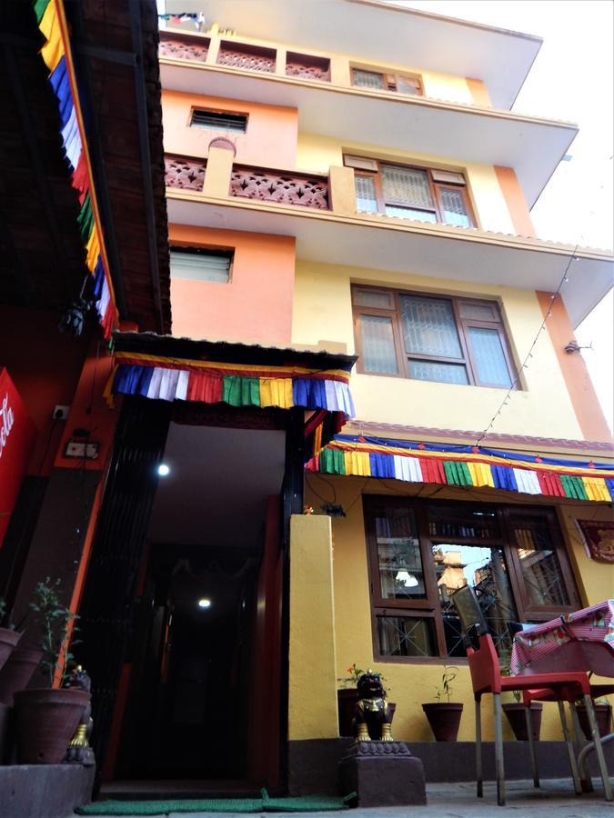 Hotel Giramondo Kathmandu Buitenkant foto