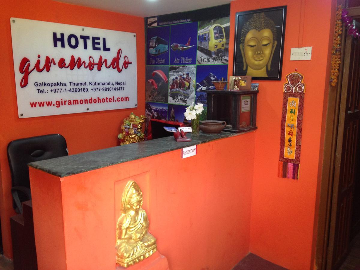 Hotel Giramondo Kathmandu Buitenkant foto